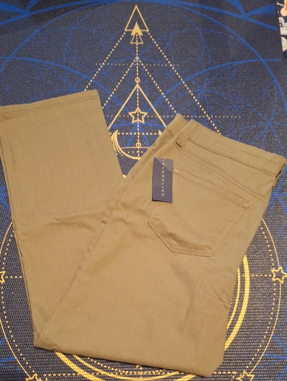 Bandolino Olive Straight Leg Pants